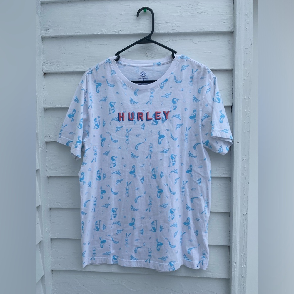 Hurley White Tee with Embroidered Lettering 🧜‍♀️ Mermaid Merman 🧜‍♂️ Sea Graphic